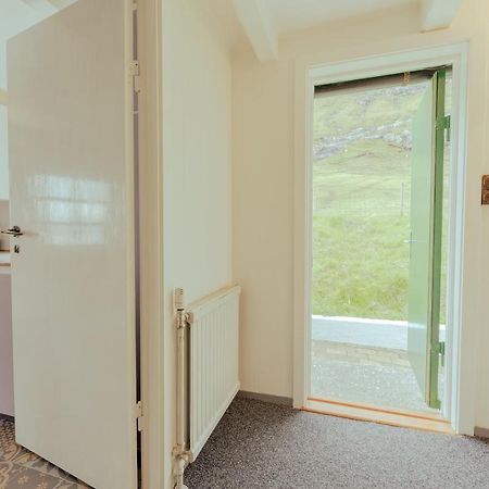 Authentic Faroese House / Unique Location / Nature Hellurnar Eksteriør billede
