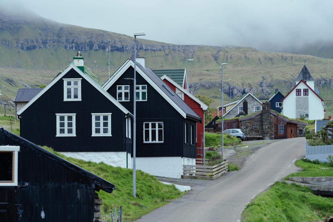 Authentic Faroese House / Unique Location / Nature Hellurnar Eksteriør billede